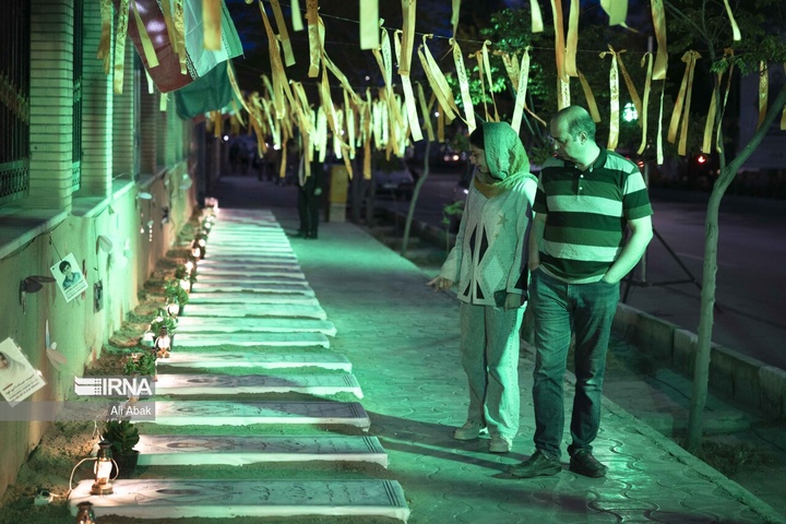 یاد دانش‌آموزان شهید میناب در حسینیه حیات طیبه