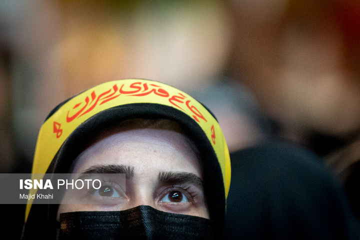 تجمع شبانه مردم در حمایت از مدافعان وطن - تهران