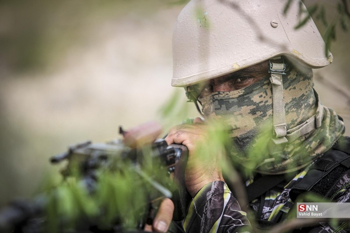 استقرار تکاوران عملیات ویژه نیروی دریایی ارتش در سواحل جنوب کشور