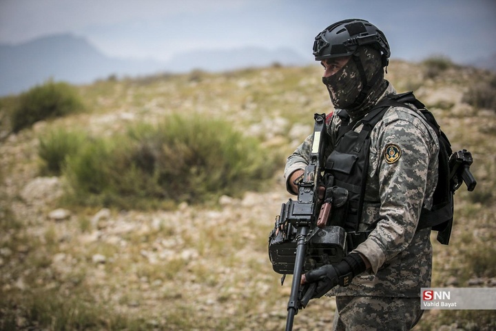 استقرار تکاوران عملیات ویژه نیروی دریایی ارتش در سواحل جنوب کشور