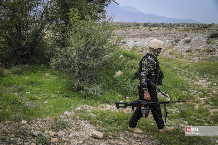 استقرار تکاوران عملیات ویژه نیروی دریایی ارتش در سواحل جنوب کشور