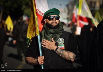 پرتره شرکت کنندگان در مراسم عزاداری چهلمین روز شهادت رهبر انقلاب در تهران