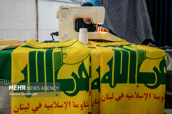 خیمه هنر در میدان شهدای هفتم تیر