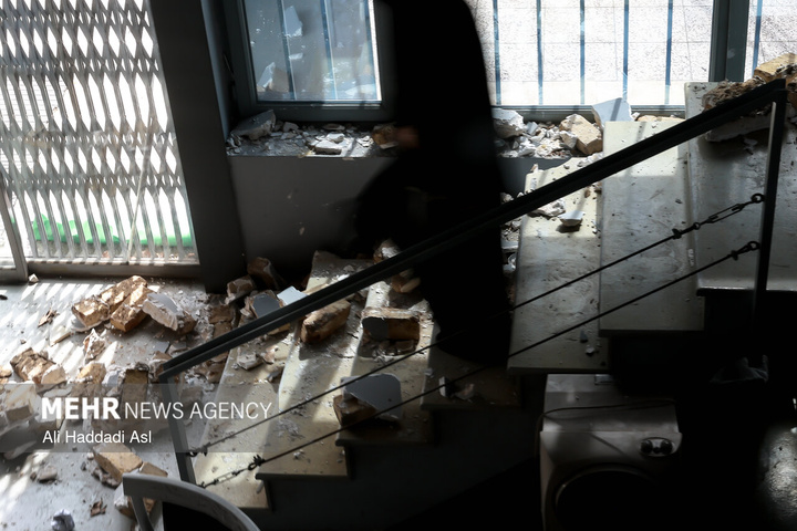 تخریب بخشی از کارخانه‌ها در جنگ رمضان