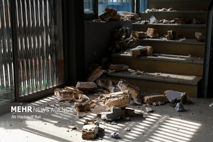 تخریب بخشی از کارخانه‌ها در جنگ رمضان