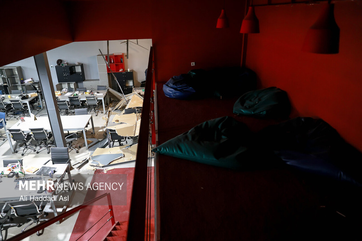 تخریب بخشی از کارخانه‌ها در جنگ رمضان