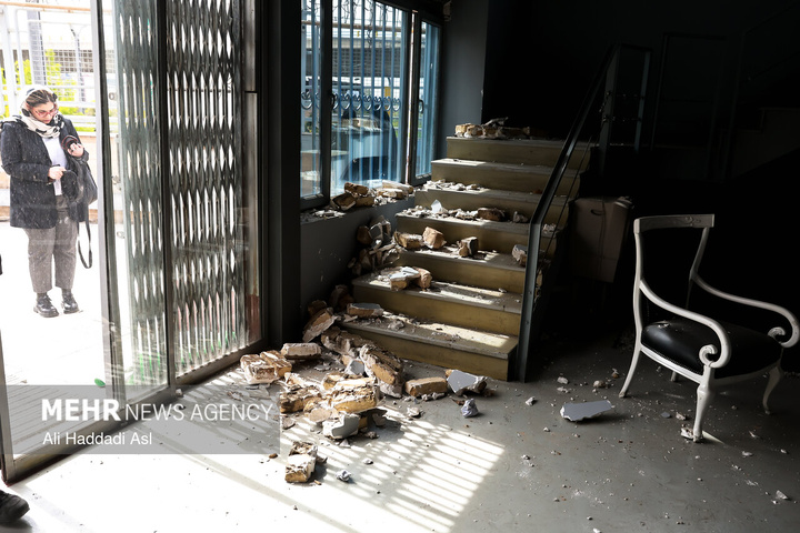 تخریب بخشی از کارخانه‌ها در جنگ رمضان