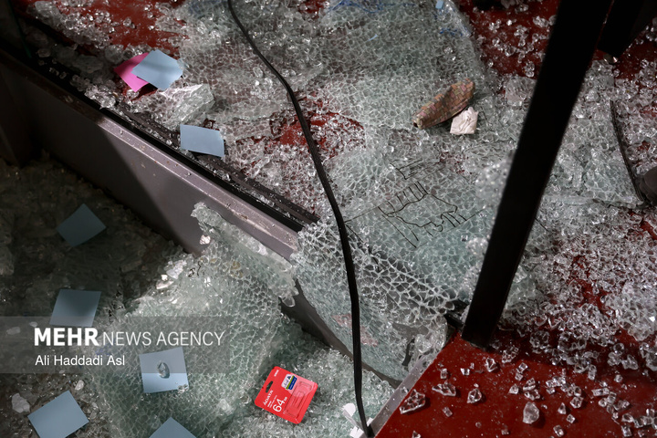 تخریب بخشی از کارخانه‌ها در جنگ رمضان