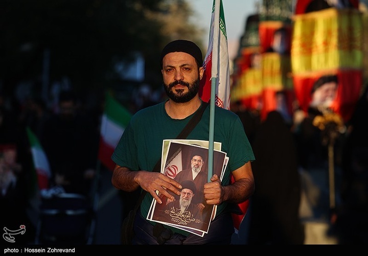 پرتره شرکت کنندگان در مراسم عزاداری چهلمین روز شهادت رهبر انقلاب در تهران