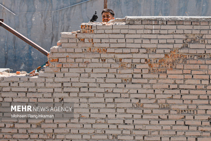 گروه‌های جهادی، پای کار بازسازی مناطق آسیب دیده در جنگ