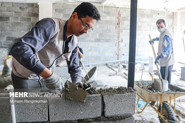 گروه‌های جهادی، پای کار بازسازی مناطق آسیب دیده در جنگ