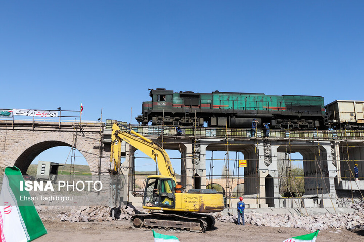ترمیم ۴ روزه پل راه‌آهن امین‌آباد زنجان پس از حمله رژیم صهیونی آمریکایی