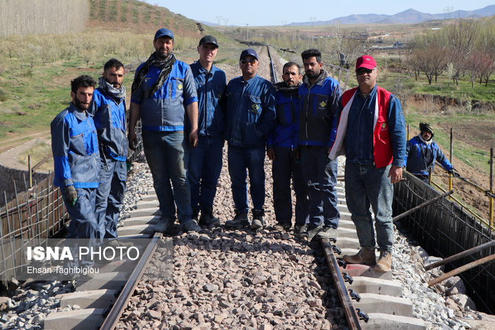 ترمیم ۴ روزه پل راه‌آهن امین‌آباد زنجان پس از حمله رژیم صهیونی آمریکایی