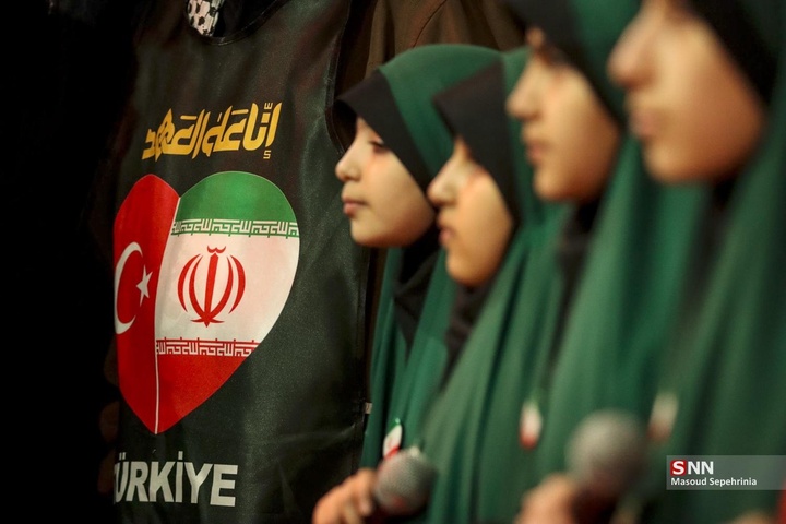 حضور نخبگان فرهنگی و رسانه‌ای ترکیه در اجتماع مردمی حمایت از جمهوری اسلامی ایران در تبریز