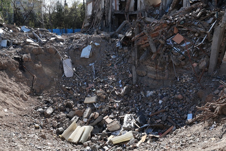 بازدید وزیر علوم از پژوهشگاه هوافضا در تهران