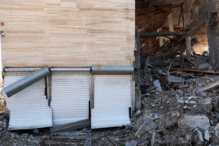 بازدید وزیر علوم از پژوهشگاه هوافضا در تهران