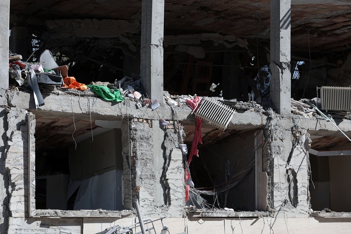 بازدید وزیر علوم از پژوهشگاه هوافضا در تهران