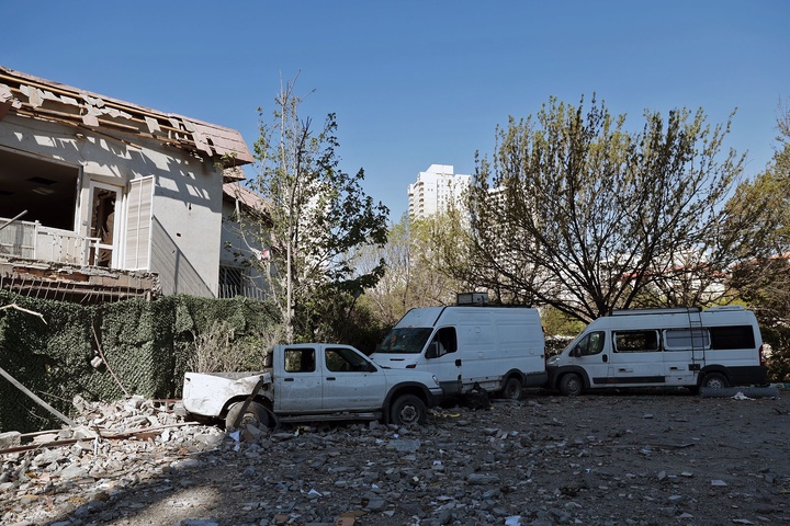 بازدید وزیر علوم از پژوهشگاه هوافضا در تهران