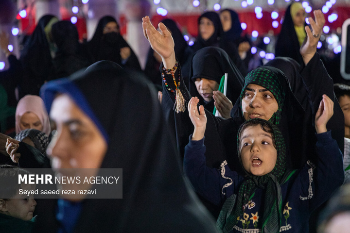 اجتماع حمایت از رزمندگان در مقابله با دشمن آمریکایی - صهیونی