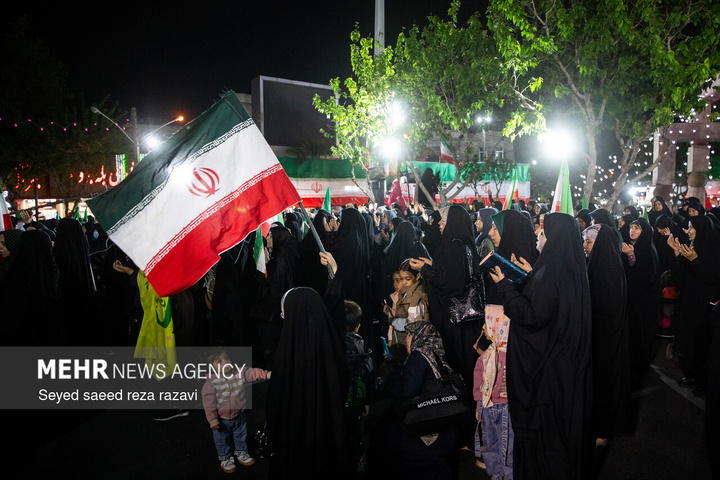 اجتماع حمایت از رزمندگان در مقابله با دشمن آمریکایی - صهیونی