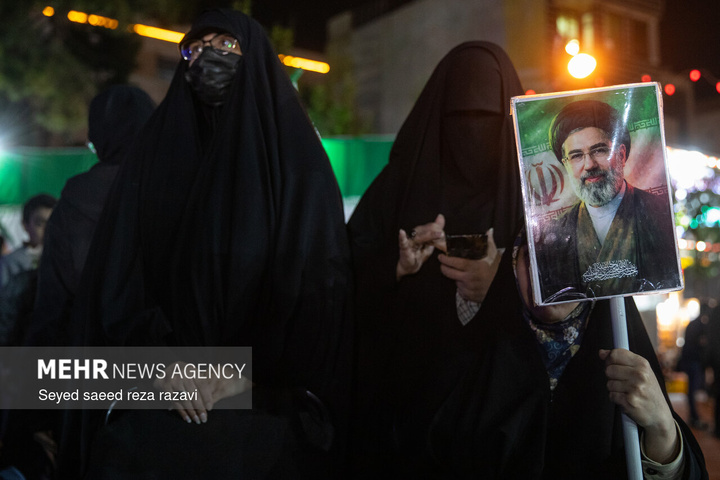 اجتماع حمایت از رزمندگان در مقابله با دشمن آمریکایی - صهیونی