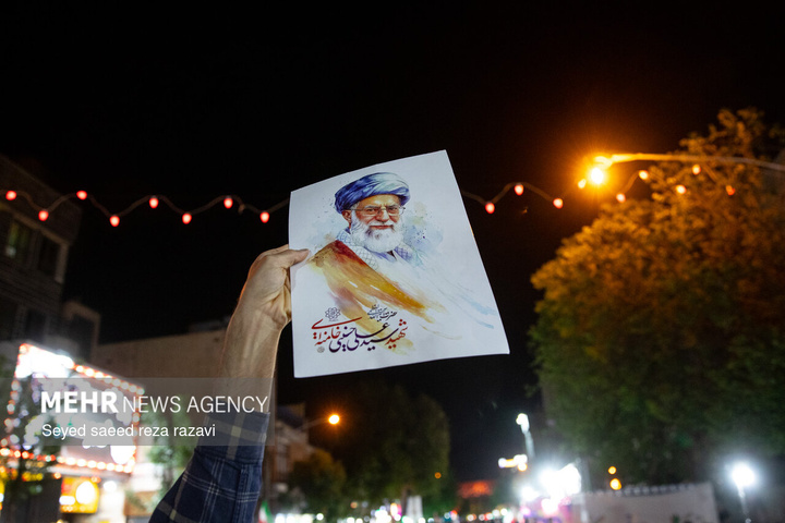 اجتماع حمایت از رزمندگان در مقابله با دشمن آمریکایی - صهیونی