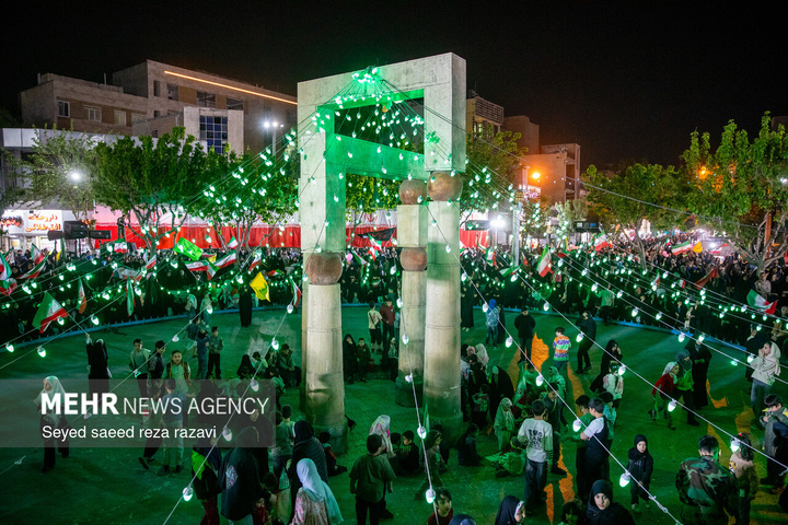 اجتماع حمایت از رزمندگان در مقابله با دشمن آمریکایی - صهیونی