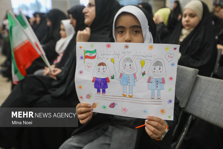 مراسم دختران آسمانی میثاق در تبریز