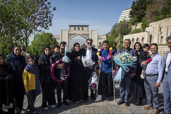 بازگشت ۹ دریادل ناو دنا به شیراز
