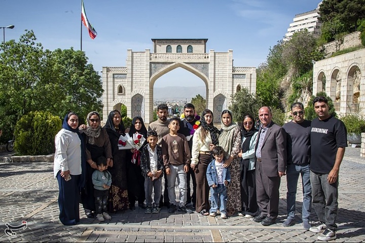 بازگشت ۹ دریادل ناو دنا به شیراز