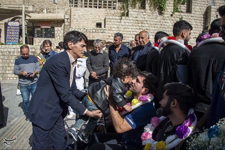 بازگشت ۹ دریادل ناو دنا به شیراز