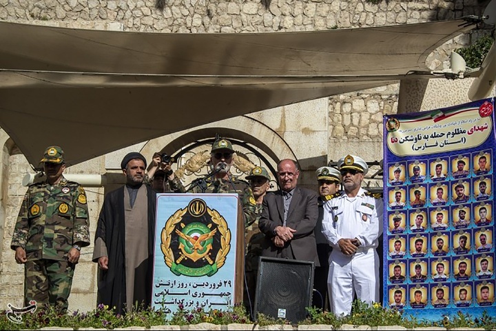 بازگشت ۹ دریادل ناو دنا به شیراز