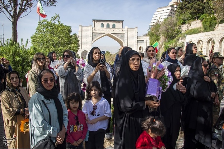 بازگشت ۹ دریادل ناو دنا به شیراز