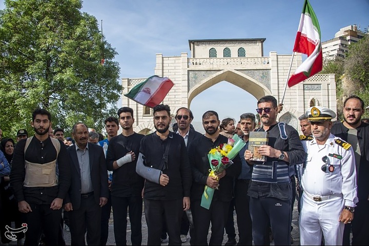 بازگشت ۹ دریادل ناو دنا به شیراز