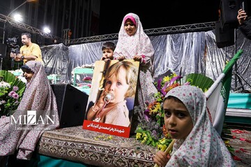 اجتماع دختران کشور دوست