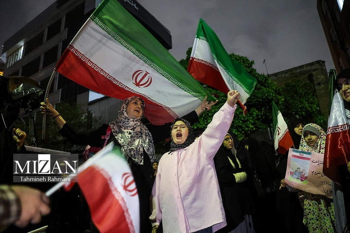 اجتماع دختران کشور دوست