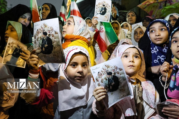 اجتماع دختران کشور دوست