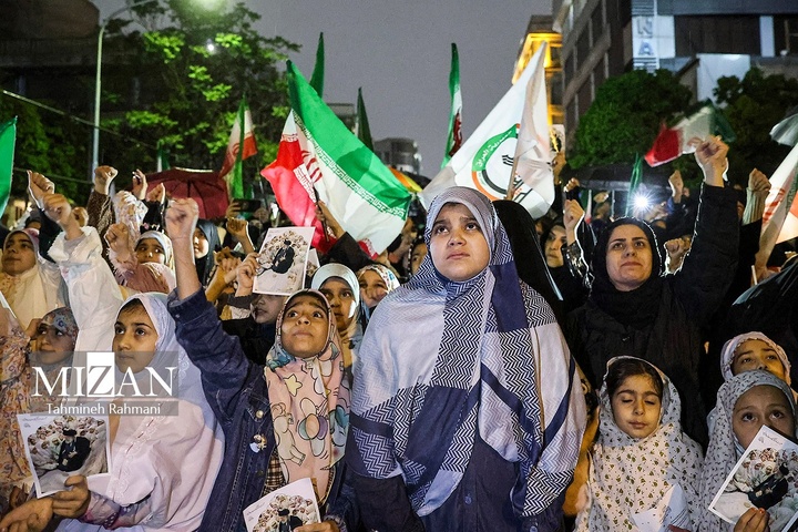 اجتماع دختران کشور دوست