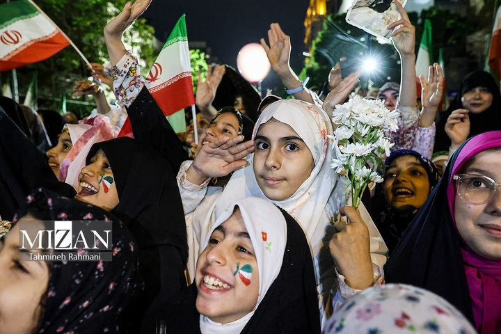 اجتماع دختران کشور دوست