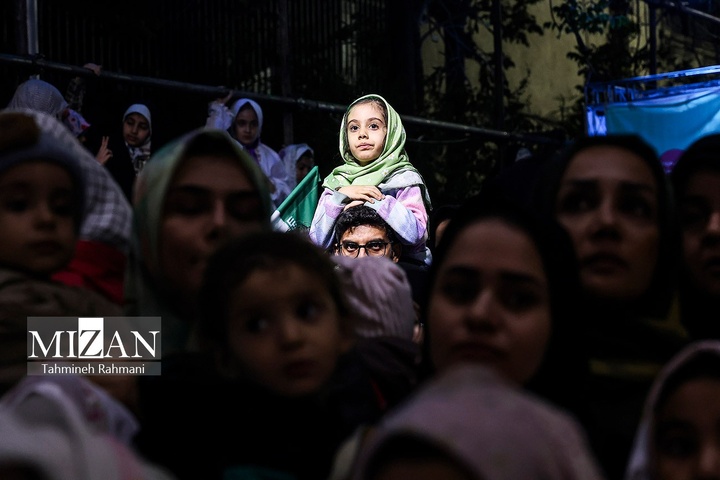 اجتماع دختران کشور دوست