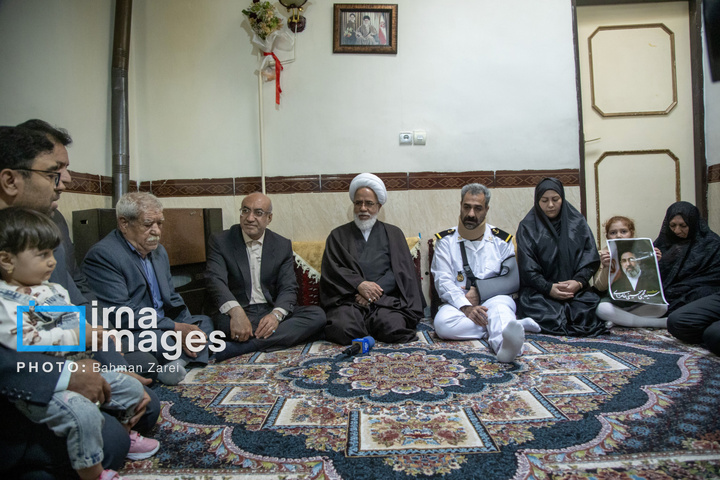 دیدار مسئولان کرمانشاه با جانباز ناوشکن دنا