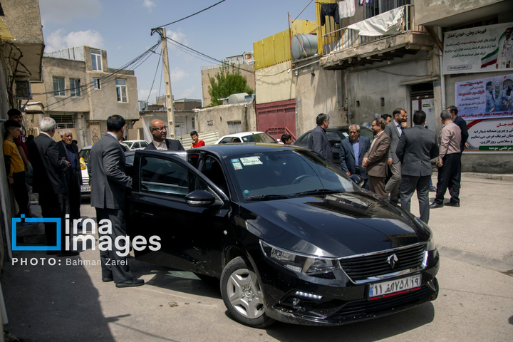 دیدار مسئولان کرمانشاه با جانباز ناوشکن دنا