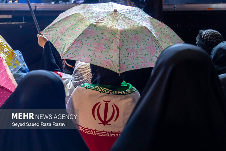 اجتماع حمایت از رزمندگان در مقابله با دشمن آمریکایی - صهیونی