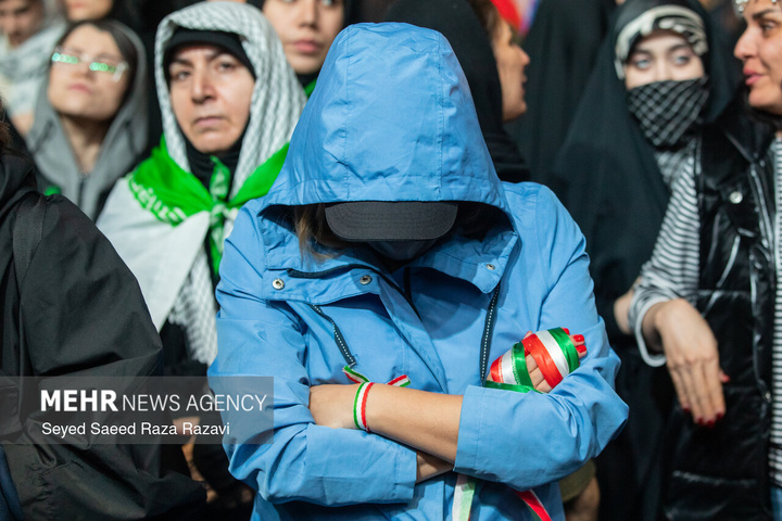 اجتماع حمایت از رزمندگان در مقابله با دشمن آمریکایی - صهیونی