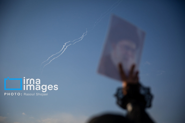 ۱۰۰ عکس منتخب از ۴۰ روز جنگ