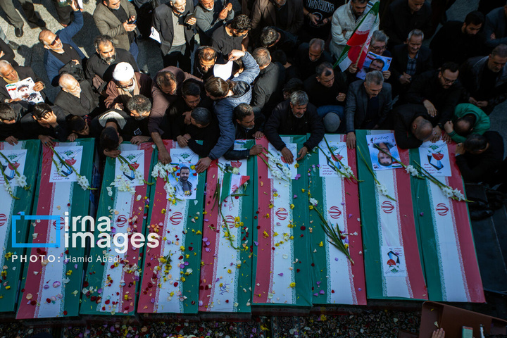 ۱۰۰ عکس منتخب از ۴۰ روز جنگ