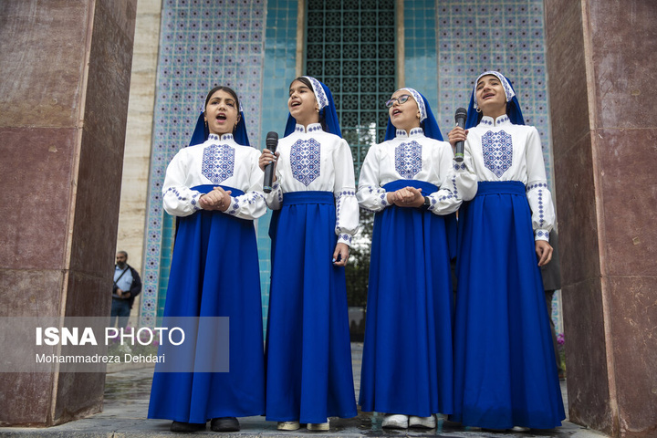 گلباران آرامگاه شیخ اجل «سعدی شیرازی»