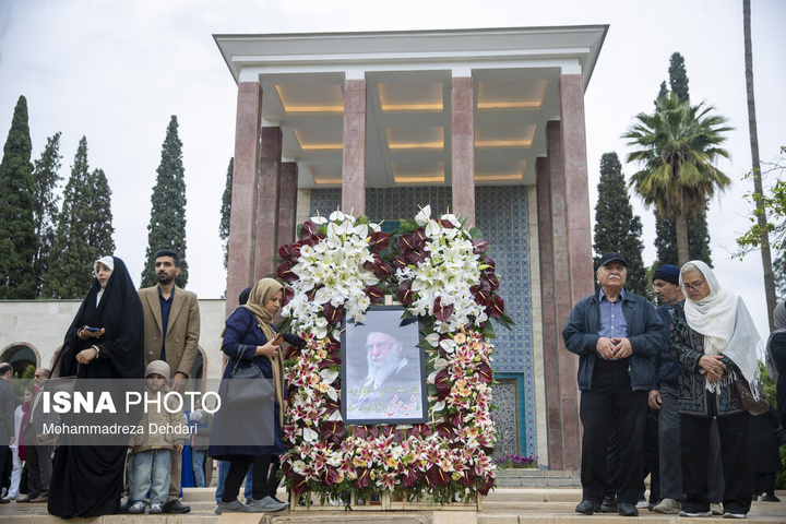 گلباران آرامگاه شیخ اجل «سعدی شیرازی»