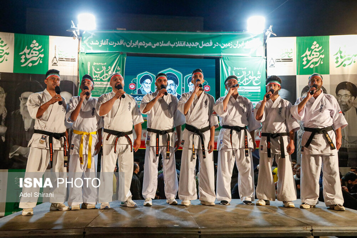 تجمع شبانه مردم در حمایت از مدافعان وطن - اصفهان