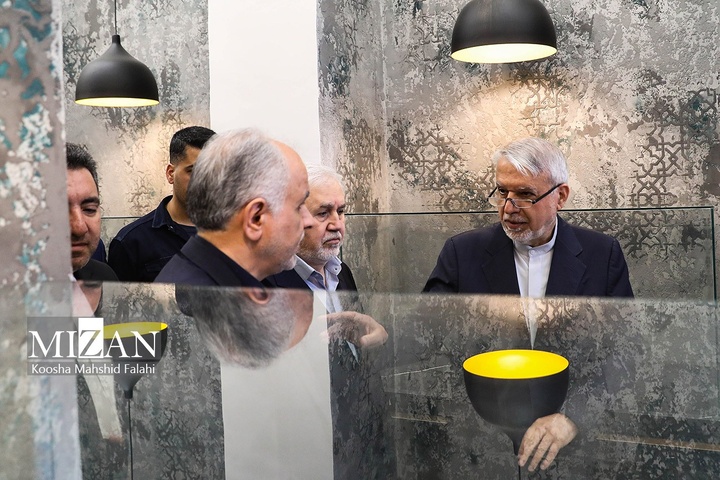 آیین اهدای سند مالکیت کاخ گلستان